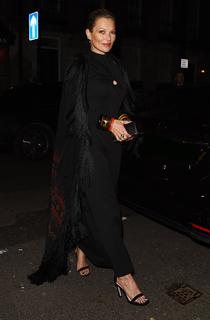 Kate Moss feet photo thumbnail