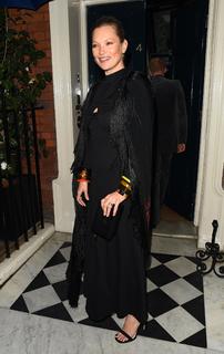 Kate Moss feet photo thumbnail