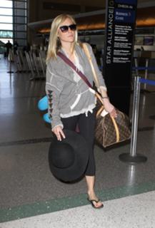 Kristin Cavallari feet photo thumbnail