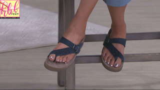 Courtney Khondabi feet photo thumbnail