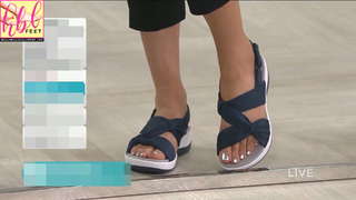 Courtney Khondabi feet photo thumbnail