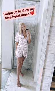 Ashley James feet photo thumbnail