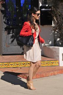 Rachel Bilson feet photo thumbnail