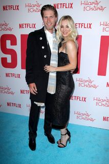 Kaley Cuoco feet photo thumbnail