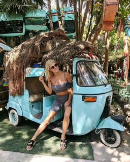 Ashley James feet photo thumbnail