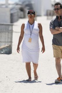 Eva Longoria feet photo thumbnail