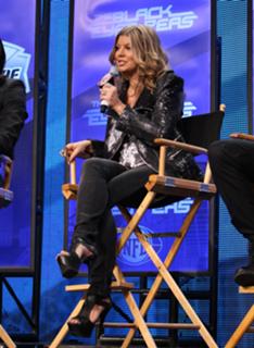 Fergie feet photo thumbnail