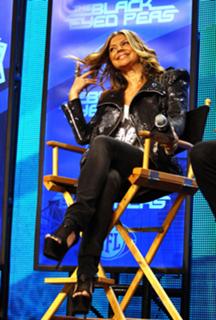 Fergie feet photo thumbnail