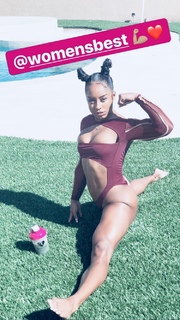 Qimmah Russo feet photo thumbnail