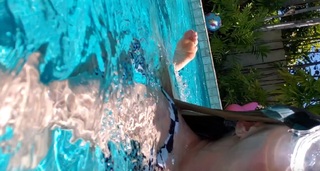 Justine Ezarik feet photo thumbnail