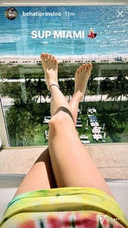 Behati Prinsloo feet photo thumbnail