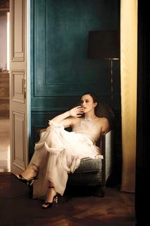 Keira Knightley feet photo thumbnail