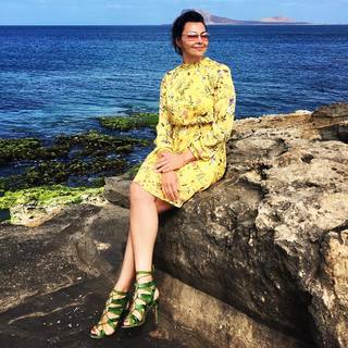 Anna Popek feet photo thumbnail