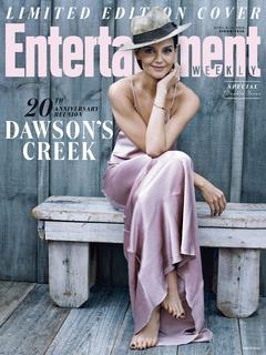 Katie Holmes feet photo thumbnail