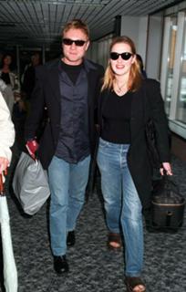 Kate Winslet feet photo thumbnail
