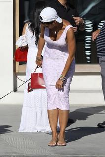 Nicole Murphy feet photo thumbnail