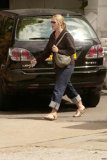 Kate Winslet feet photo thumbnail