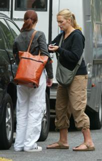 Kate Winslet feet photo thumbnail