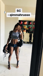 Qimmah Russo feet photo thumbnail