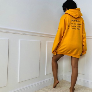 Camila Cabello feet photo thumbnail