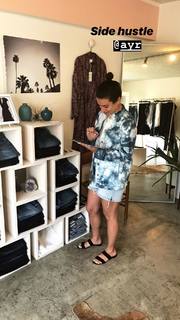 Lea Michele feet photo thumbnail
