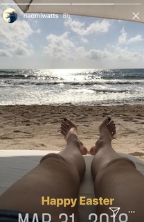 Naomi Watts feet photo thumbnail