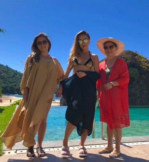 Sabrina Sato feet photo thumbnail