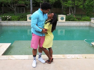 Simone Biles feet photo thumbnail