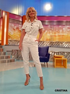 Cristina Ferreira feet photo thumbnail