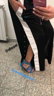 Melissa Satta feet photo thumbnail