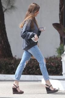 Sofía Vergara feet photo thumbnail