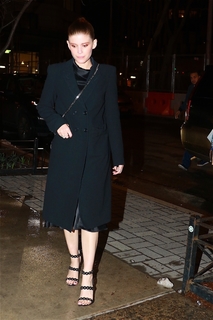 Kate Mara feet photo thumbnail