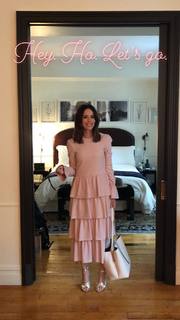 Abigail Spencer feet photo thumbnail