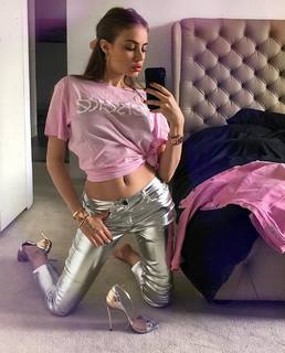 Xenia Tchoumitcheva feet photo thumbnail
