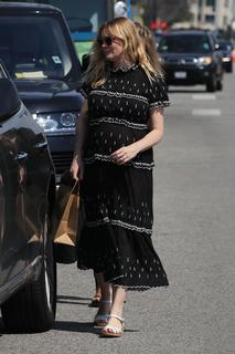 Kirsten Dunst feet photo thumbnail