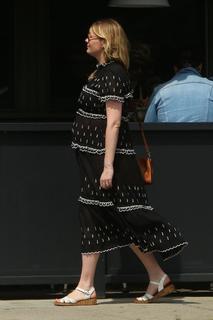 Kirsten Dunst feet photo thumbnail