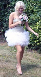 Pixie Lott feet photo thumbnail