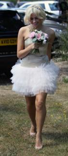 Pixie Lott feet photo thumbnail