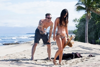 Megan Fox feet photo thumbnail