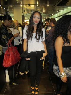 Ashley Madekwe feet photo thumbnail
