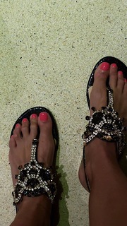 Cristina Ferreira feet photo thumbnail