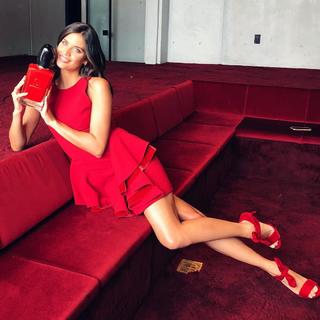 Sara Sampaio feet photo thumbnail