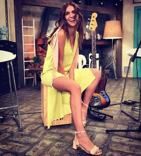 Zaira Nara feet photo thumbnail