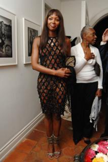 Naomi Campbell feet photo thumbnail