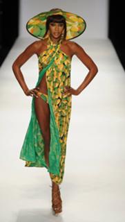 Naomi Campbell feet photo thumbnail