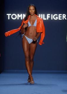 Naomi Campbell feet photo thumbnail