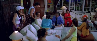 Kareena Kapoor feet photo thumbnail