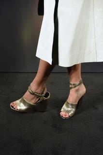 Sienna Miller feet photo thumbnail