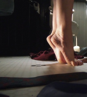 Lucy Hale feet photo thumbnail