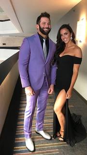 Chelsea Green feet photo thumbnail
